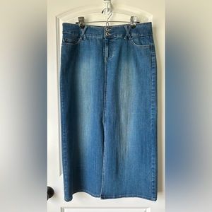Vintage Long Denim Jean Skirt with front split, stretch, Duck Head size 12